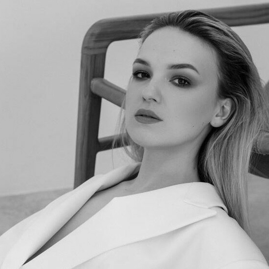 Анастасия Угроватова