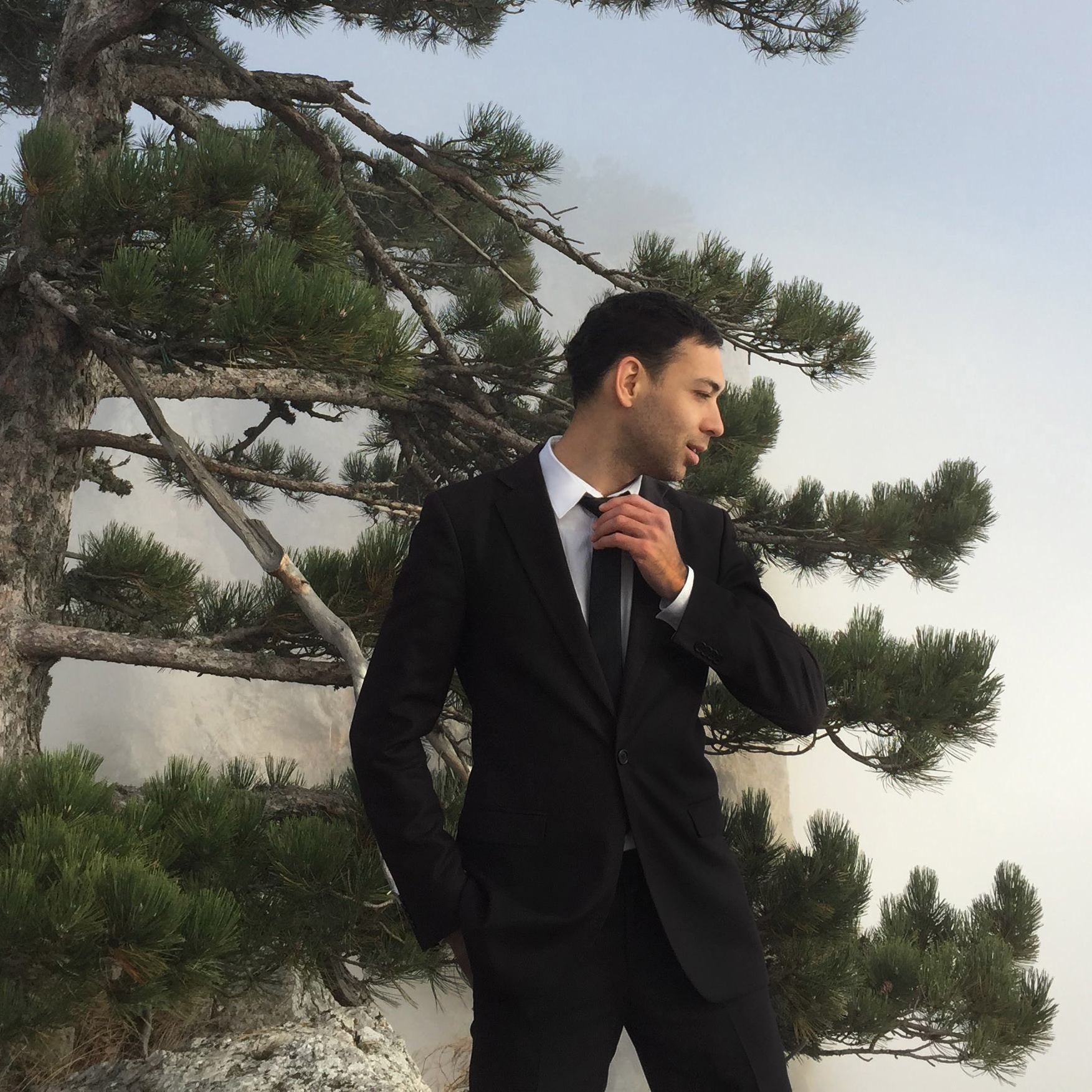 Владимир Петров