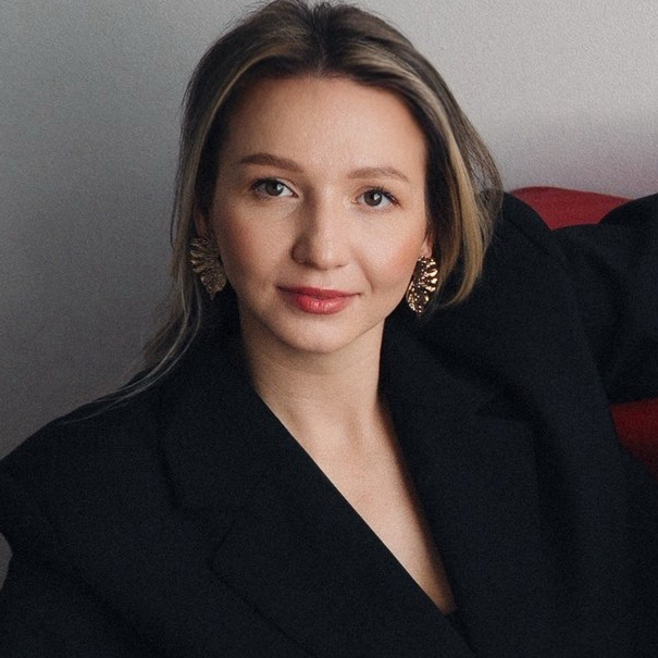 Эля Старшинова