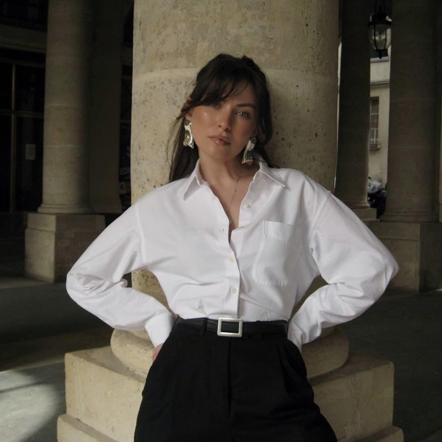 Элиза Ложникова