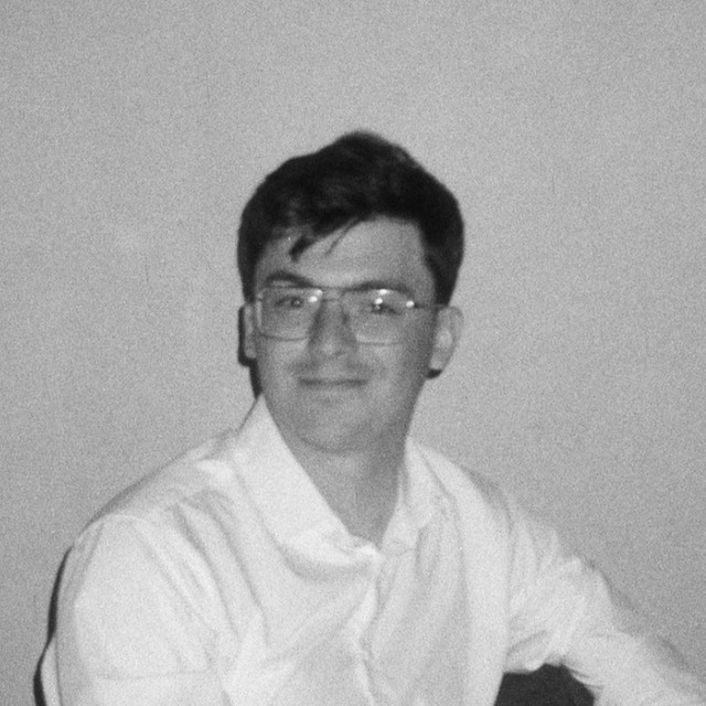 Антон Грабов