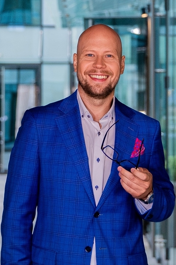 Александр Курдин