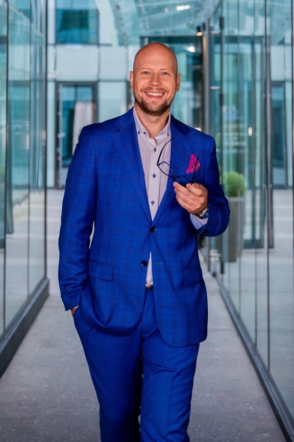 Александр Курдин