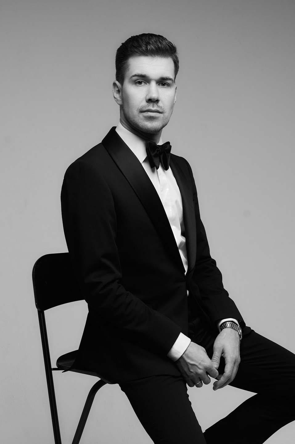 Олег Апарин