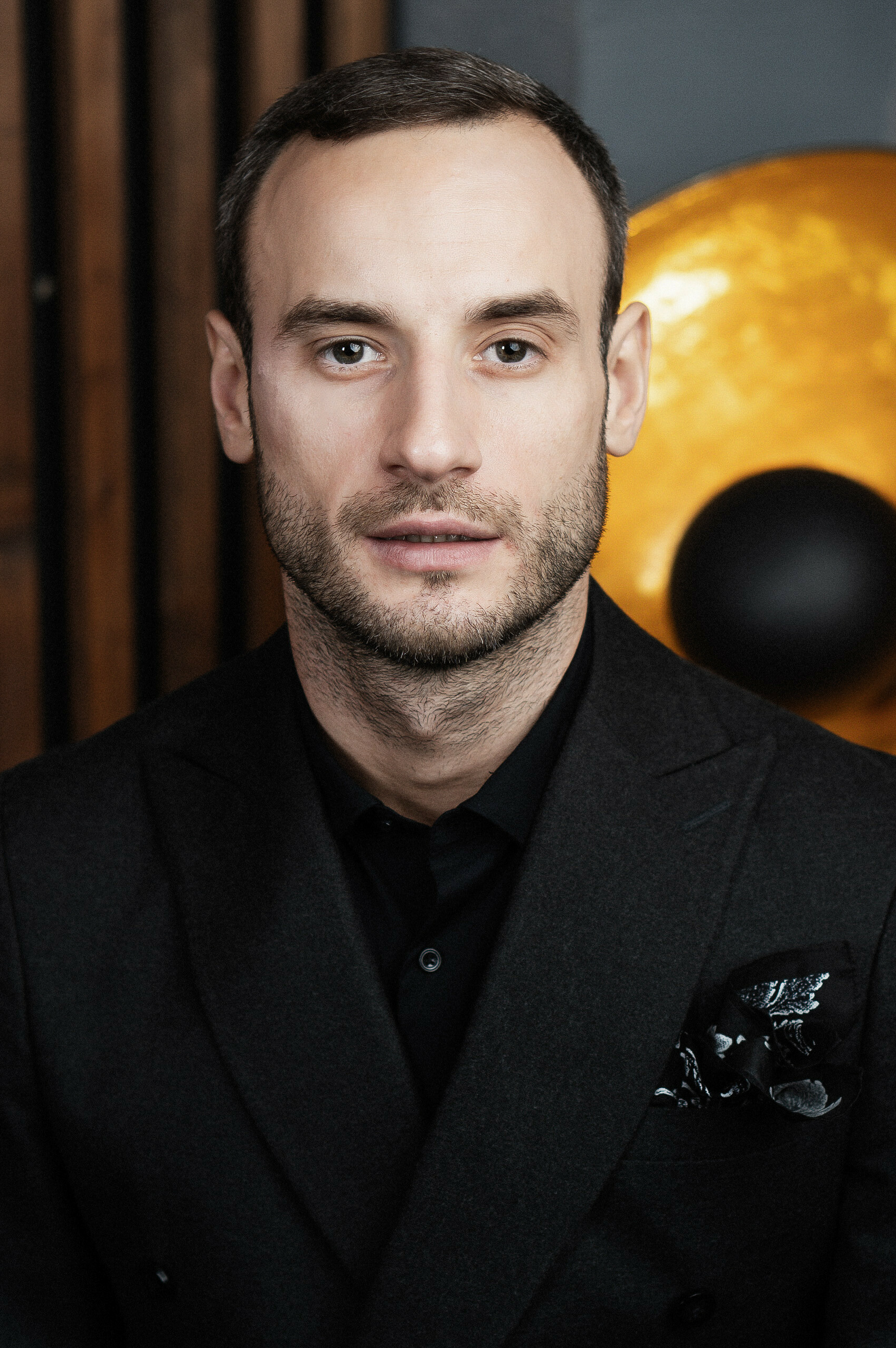 Артём Лёсин