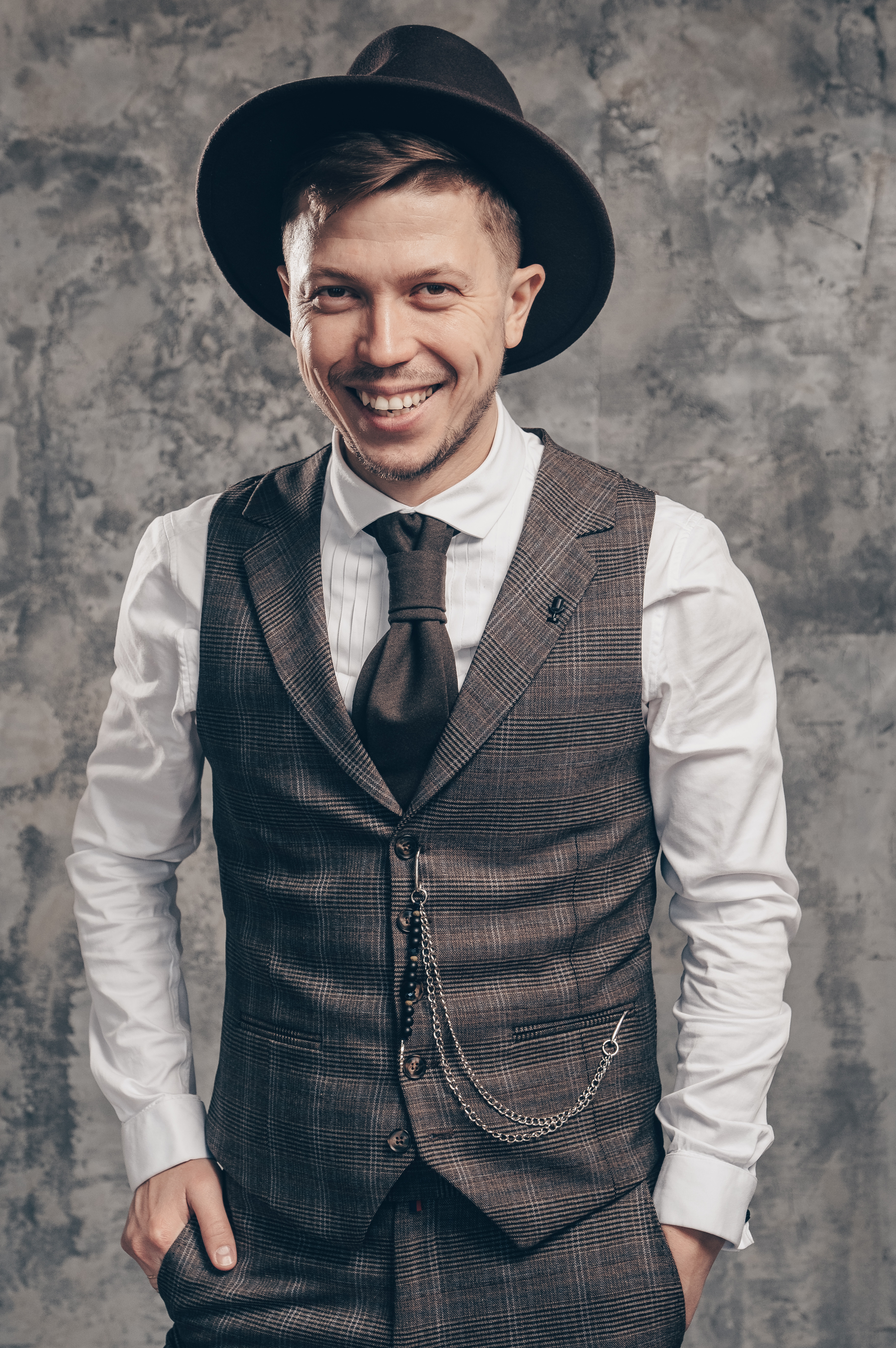 Алексей Емельянов