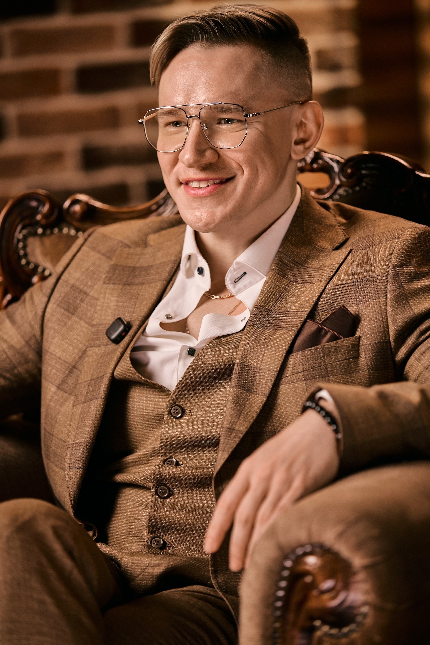 Антон Богданов